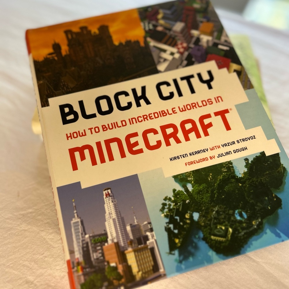 Block City: Creative Building Guide for Minecraft Fans